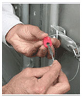 پلمپ مغازه های بهائیان در بندر ترکمن