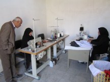 کارگران زن در کارگاه‌های کوچک قدرت چانه زنی کمتری دارند