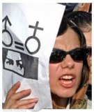 برخورد خشن پليس با گروهی از شهروندان در استاديوم آزادی