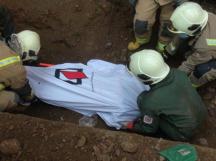 مرگ دلخراش یک کارگر در دستگاه سنگ‌شکن