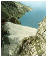 کارگران سد "دریک چای" سلماس، اخراج و به مرخصی اجباری فرستاده شده‌اند