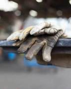 تعدیل ۵۰ کارگر غرب استیل در بازگشت از تعطیلات تابستانی